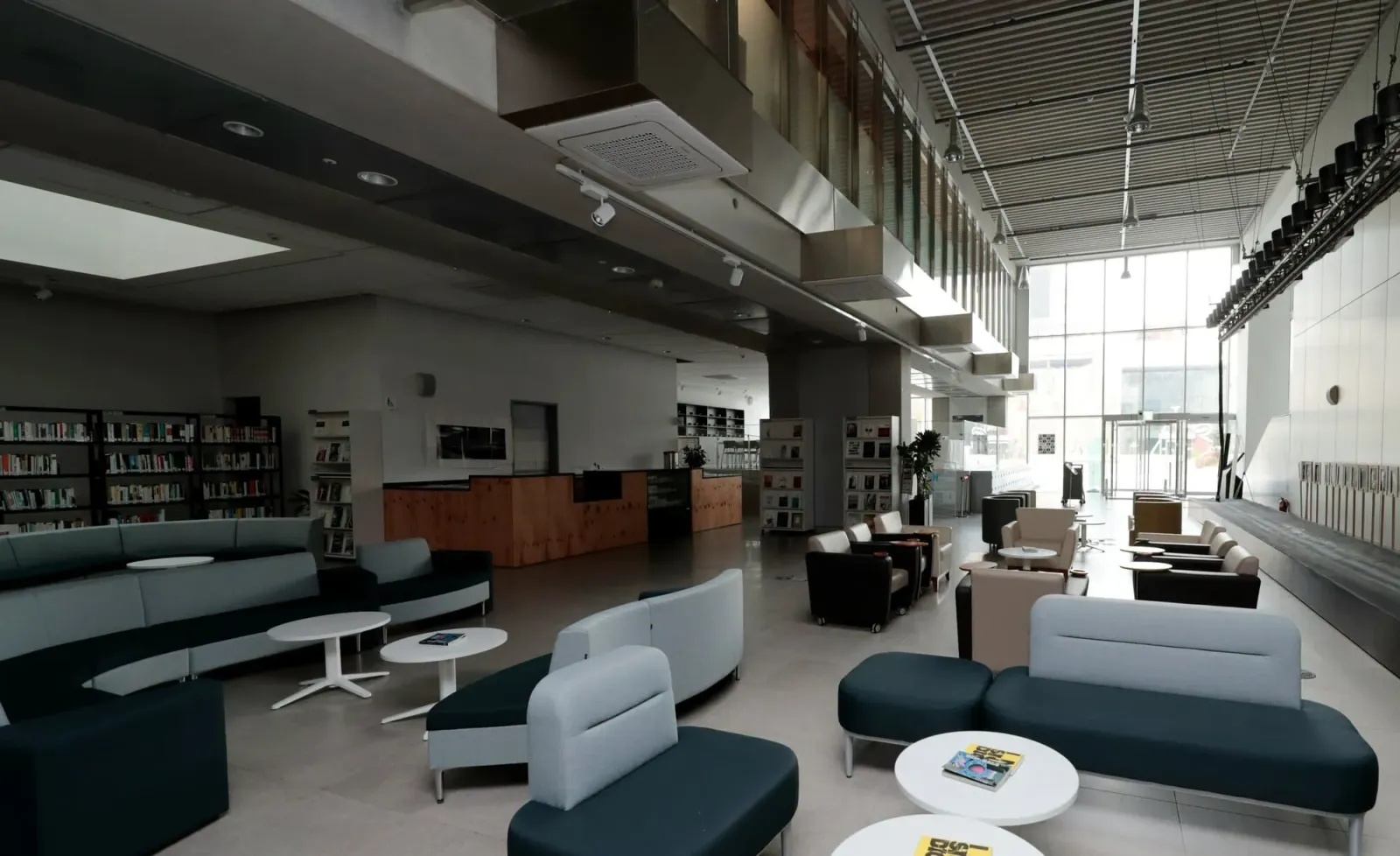 Commercial Buildings & Cleanroom